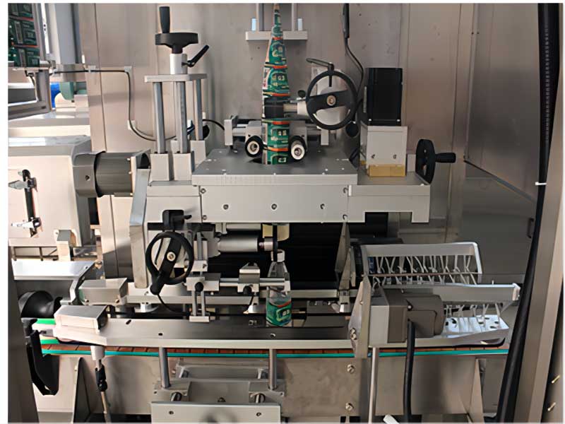 Automatic Shrink Sleeve Labeling Machine