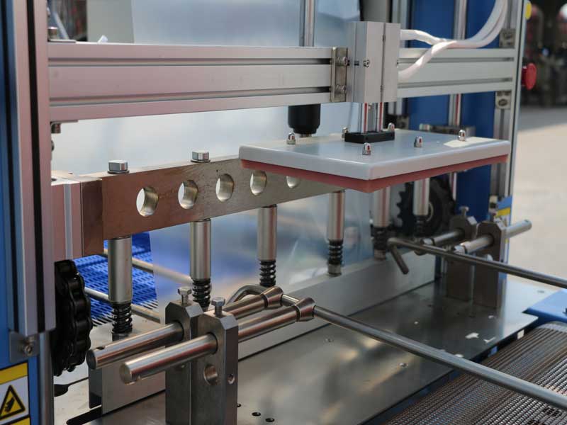 One piece roll colorful Wrapping Shrink Machine Packing Machine 30 packages per minute
