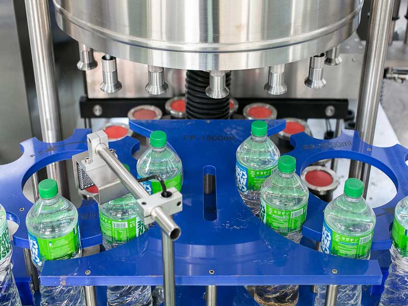 Rotary Type OPP Labeling Machine PET Bottle Labeling